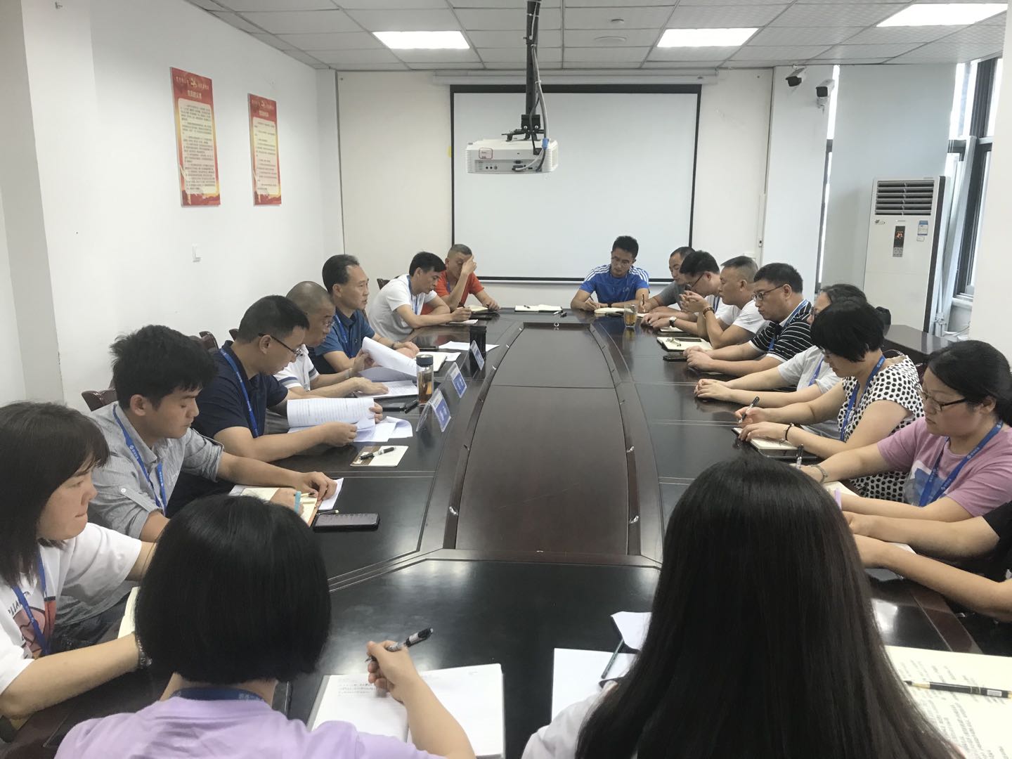建恒公司召開黨政聯(lián)席會 傳達(dá)集團公司會議精神