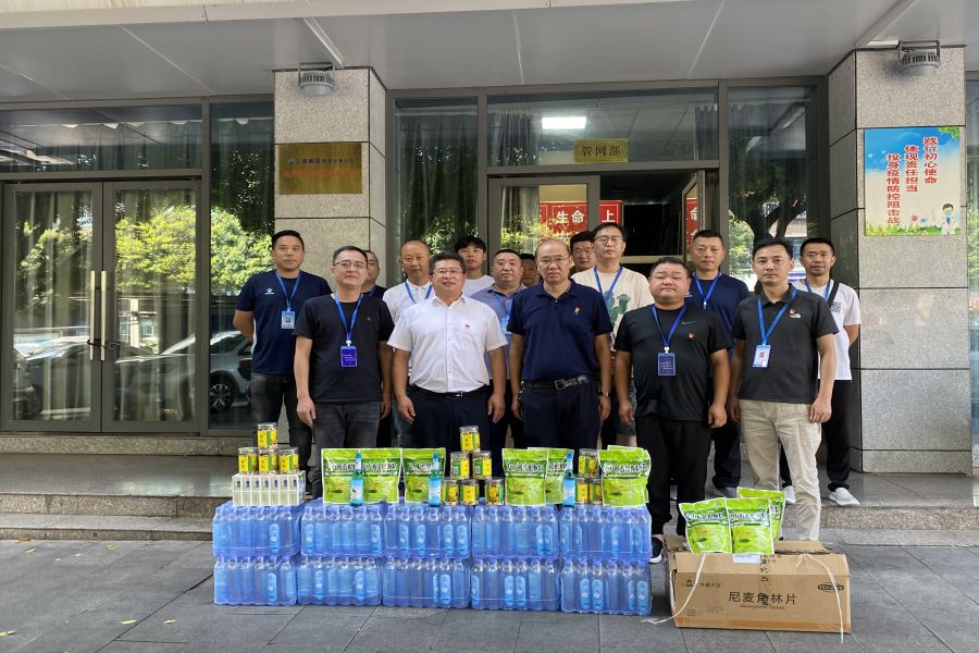 奮戰(zhàn)一線保供水，夏送清涼沁人心
